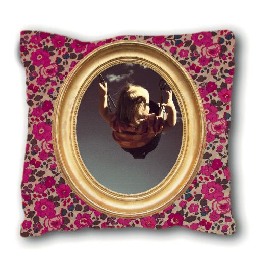 Petit coussin liberty rose CADRE LOUIS PHILIPPE