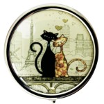 Pilulier Kiub Chat  Paris - Chats amoureux